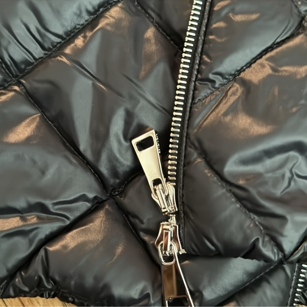 Moncler women’s black jacket - Picture 8 of 11